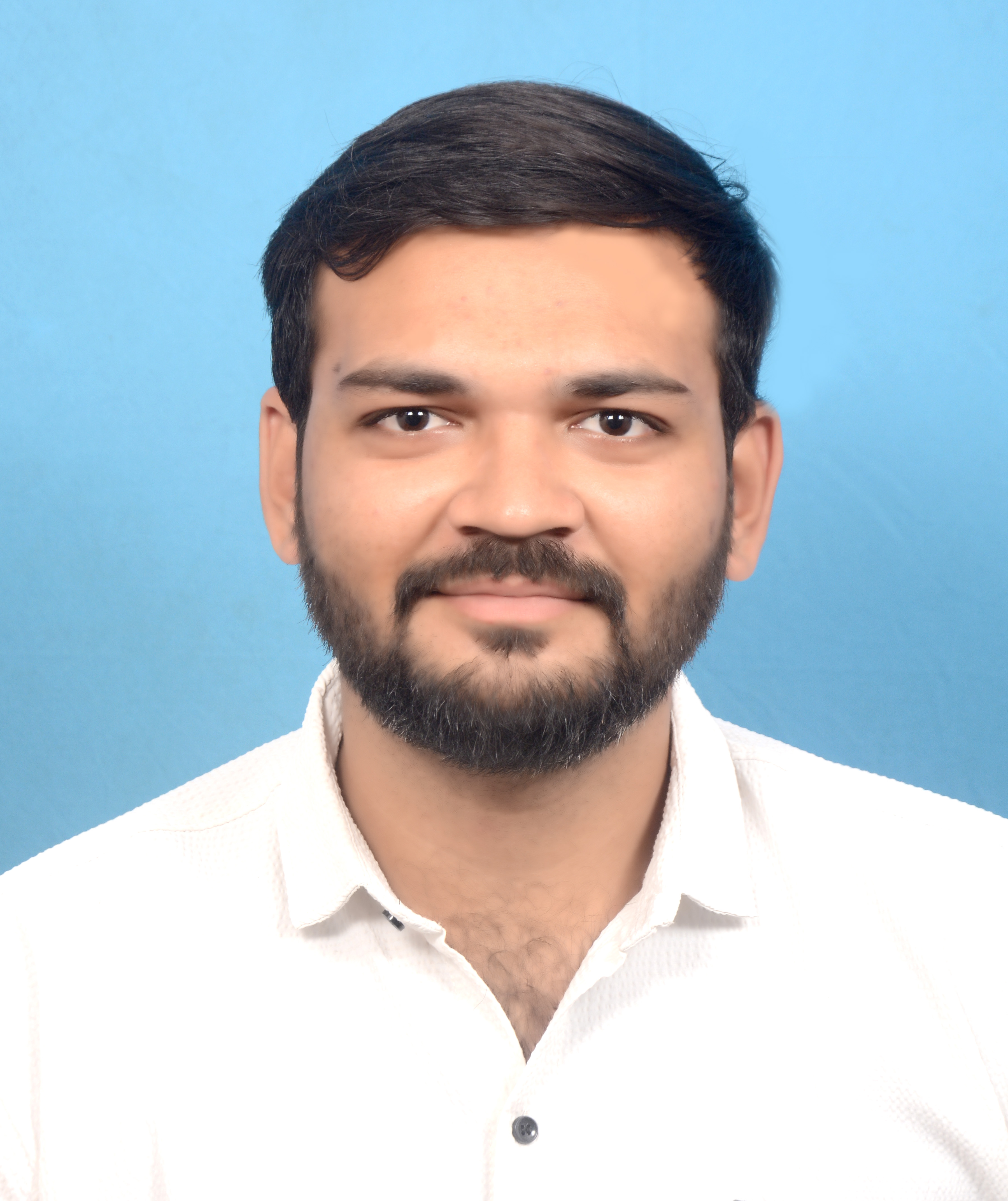 Dhruv Navdiya, Founder of OceanArc Exim, Global Trade Expert